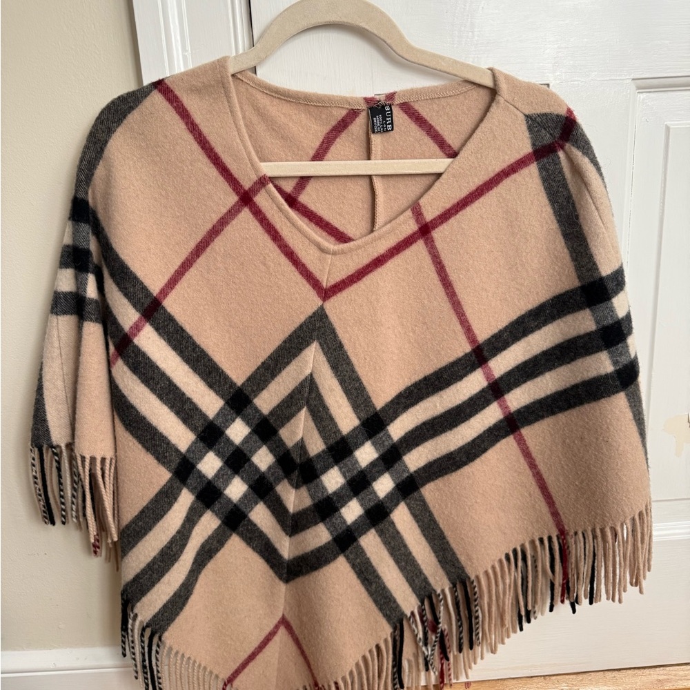 Burberry Beige Plaid V-Neck Cape